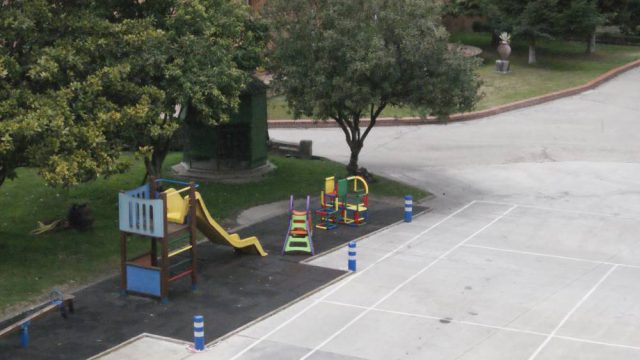 Patio de Infantil