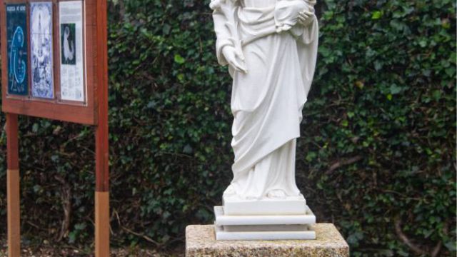 San José, a la entrada del Jardín de la Inmaculada