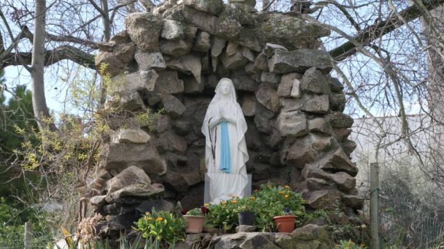 Gruta de la Virgen de Lourdes