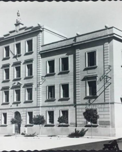 fachada-Tudela Postal de Tudela con la fachada del colegio de la Compañía de María. FOTO: https://www.todocoleccion.net