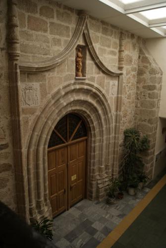Portada de la Iglesia