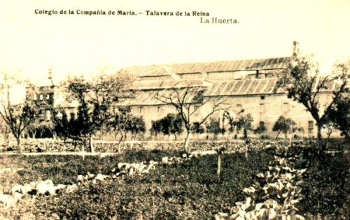 Vista del convento desde el jardín